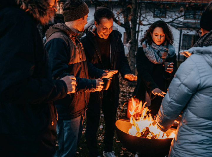Winter Picnic at The Elizabethan Gardens